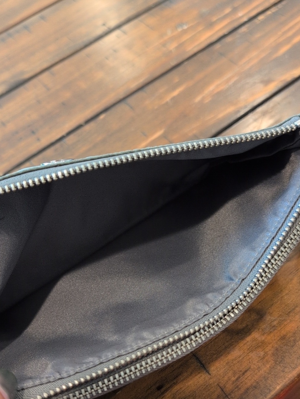 Lululemon Curved Wristlet Gray Sage - Picture 5 of 9